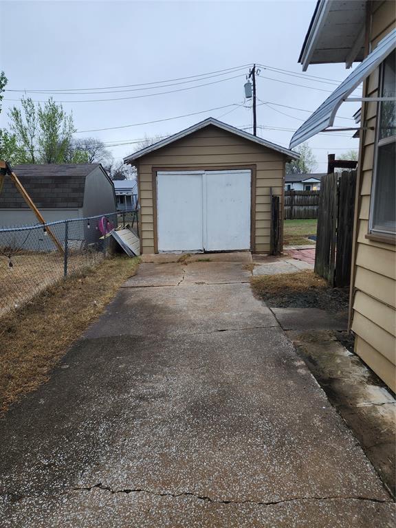 1032 E Chandler Street