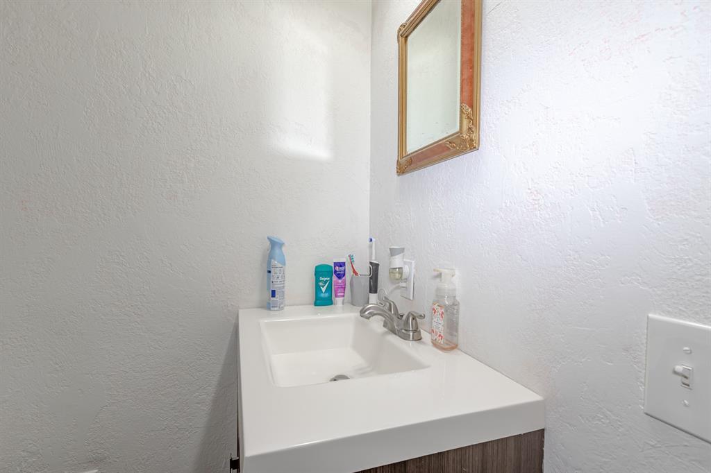 21490 Pennsylvania Avenue