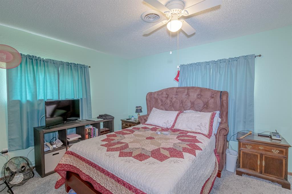 21490 Pennsylvania Avenue