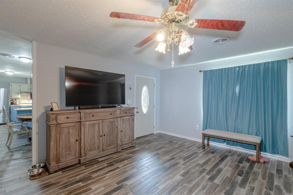 21490 Pennsylvania Avenue