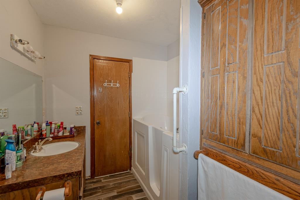 21490 Pennsylvania Avenue