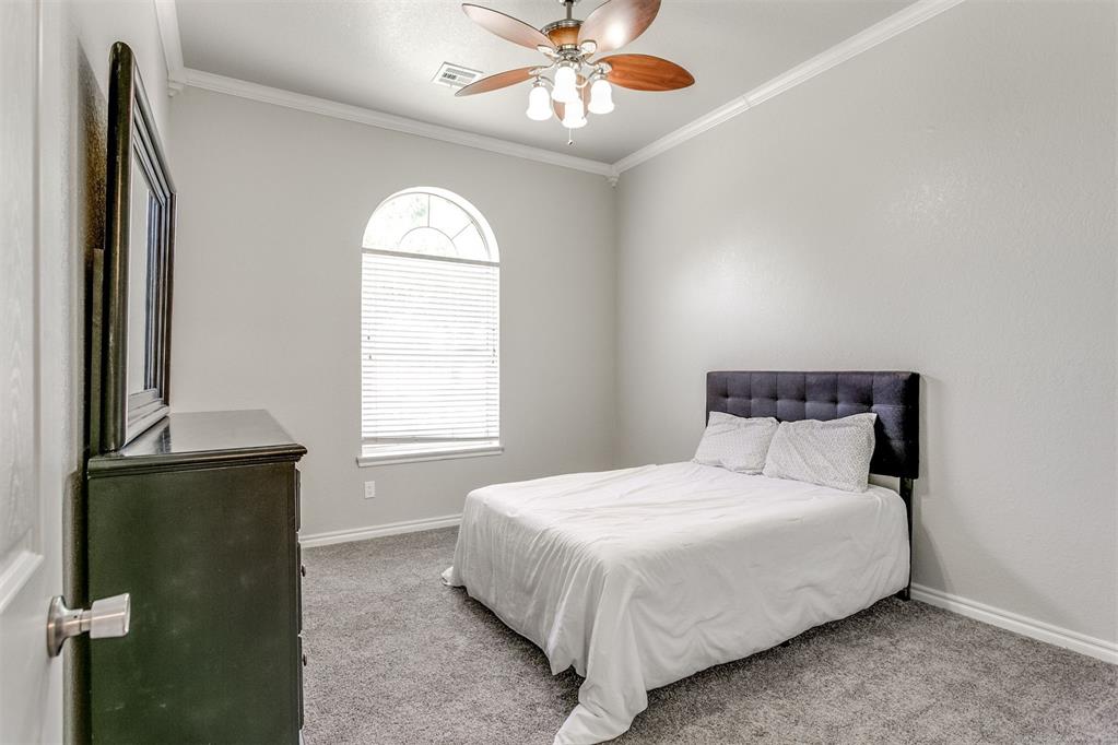 19418 Robert Clark Circle