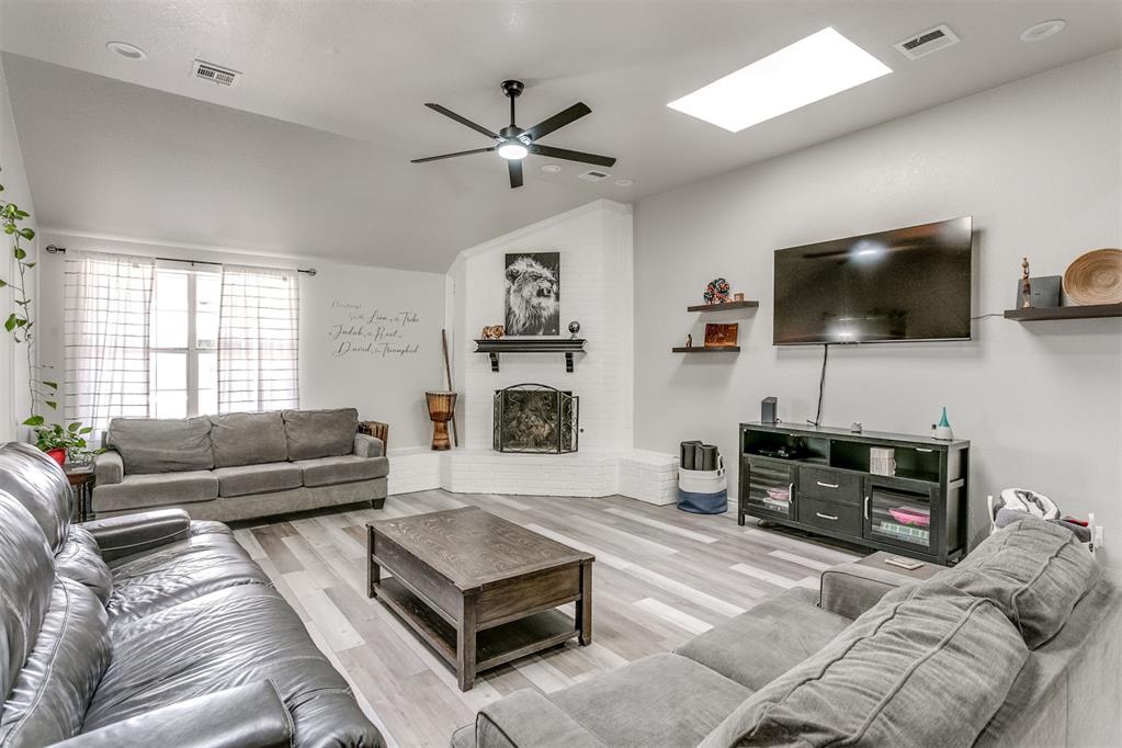 19418 Robert Clark Circle