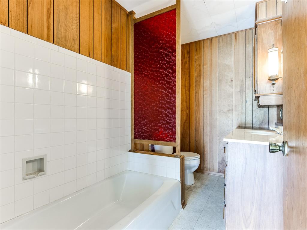 718 N Pottenger Avenue