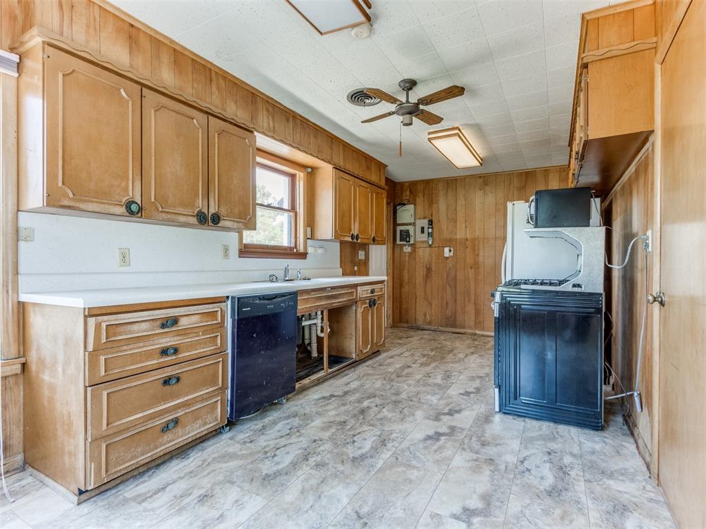 718 N Pottenger Avenue