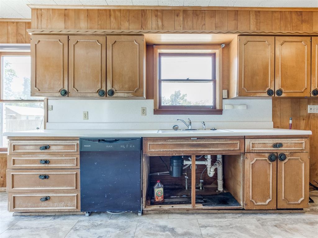 718 N Pottenger Avenue