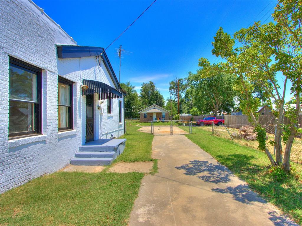 718 N Pottenger Avenue