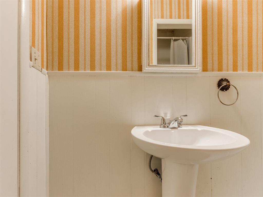 718 N Pottenger Avenue