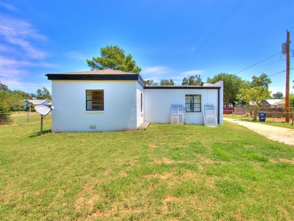 718 N Pottenger Avenue