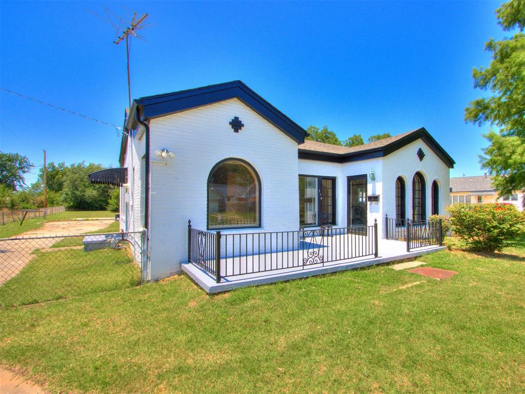 718 N Pottenger Avenue