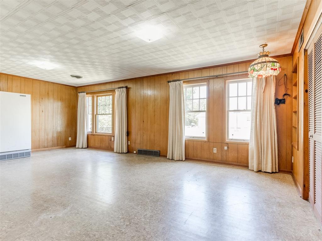 718 N Pottenger Avenue