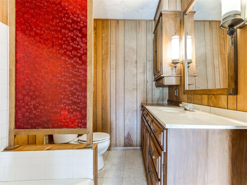 718 N Pottenger Avenue