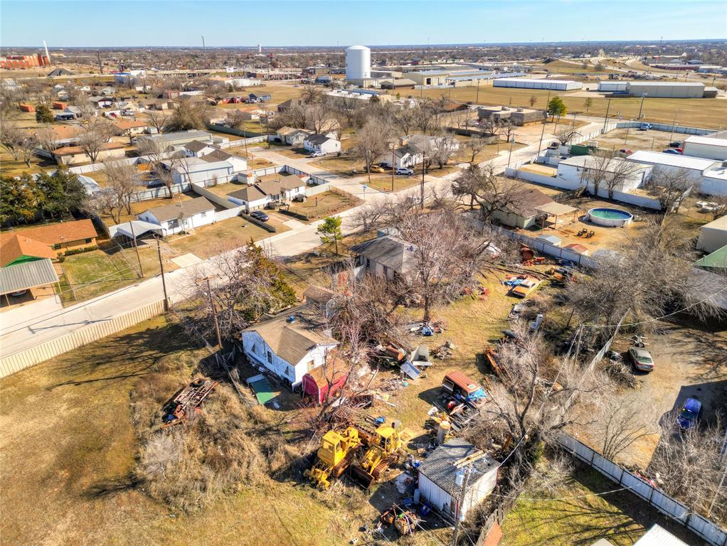 2837 Hillcrest Avenue