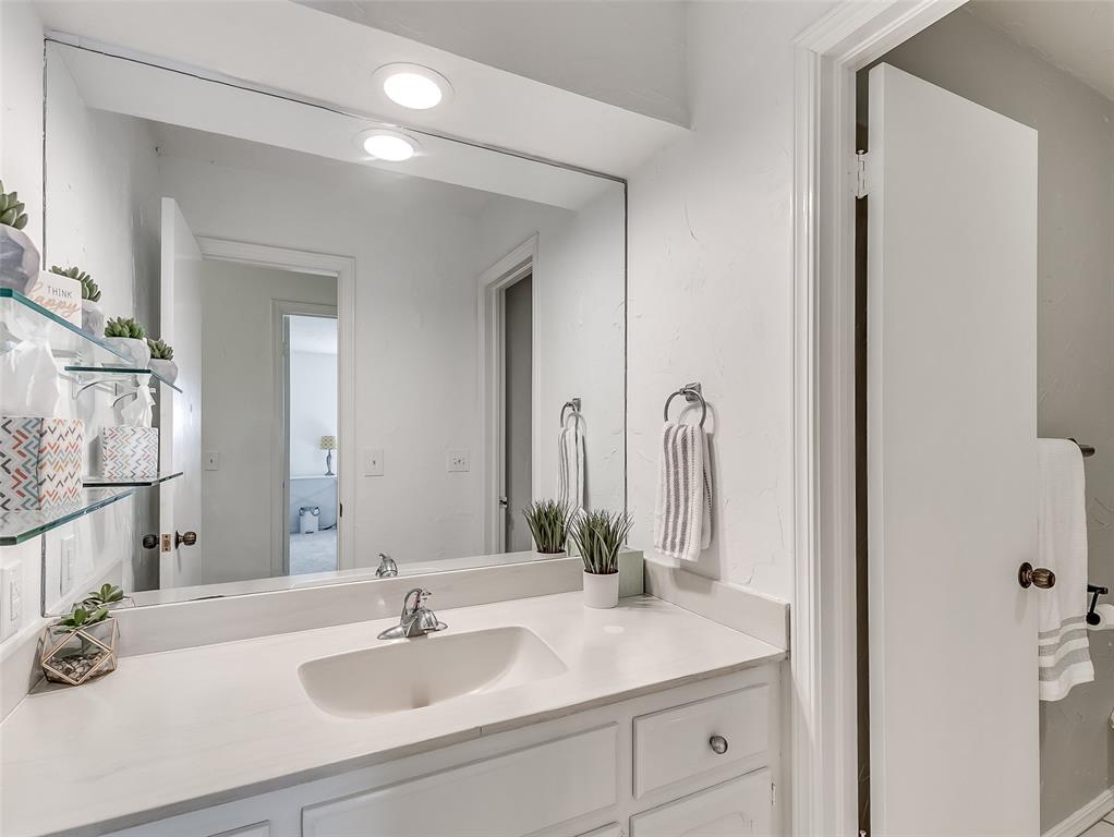 2916 Rosewood Lane Unit: 2916