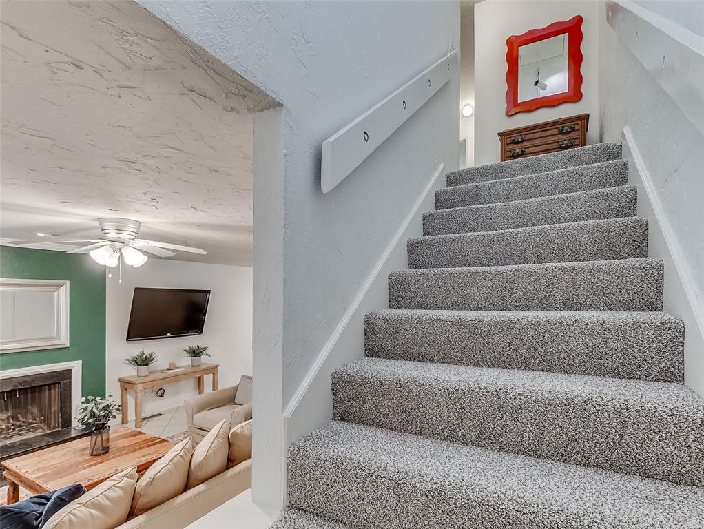 2916 Rosewood Lane Unit: 2916