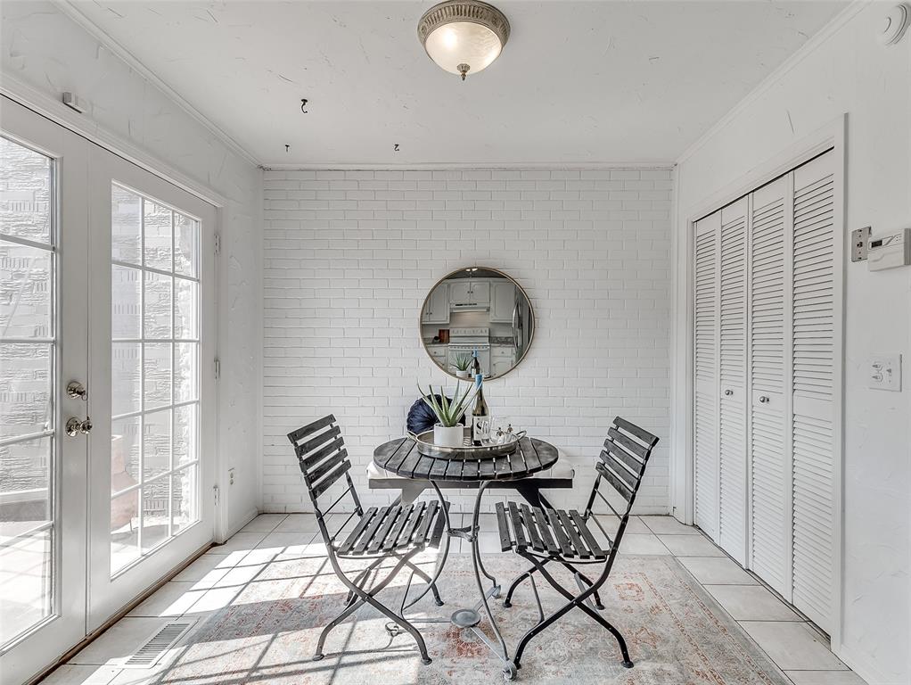 2916 Rosewood Lane Unit: 2916