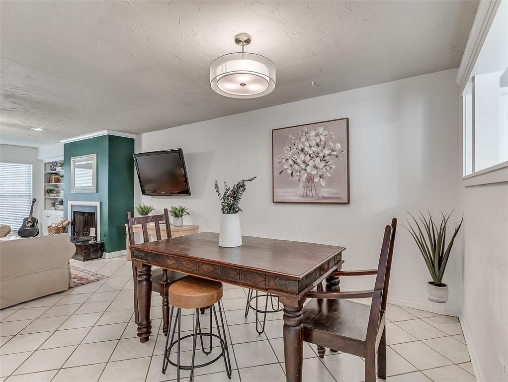 2916 Rosewood Lane Unit: 2916