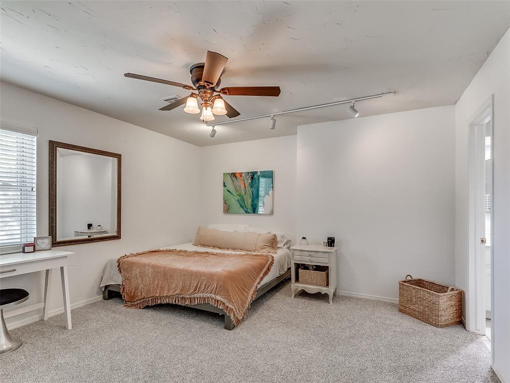 2916 Rosewood Lane Unit: 2916