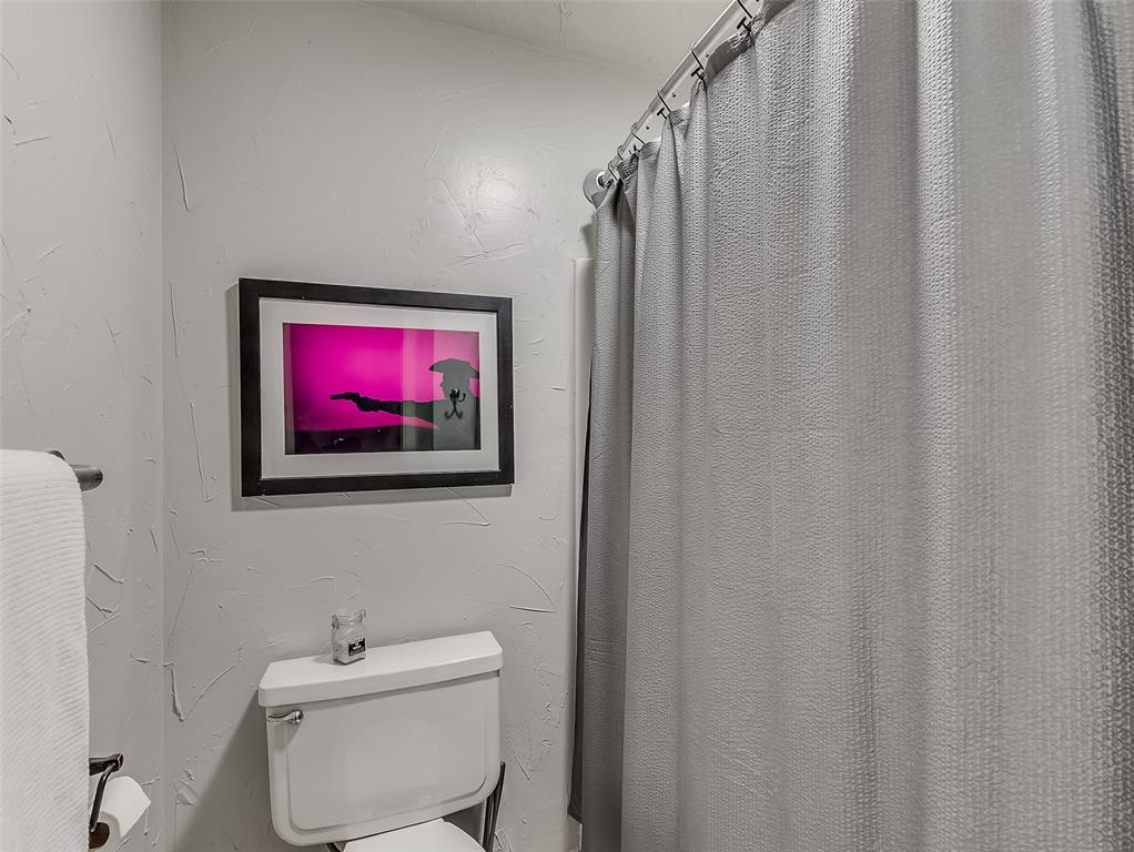 2916 Rosewood Lane Unit: 2916