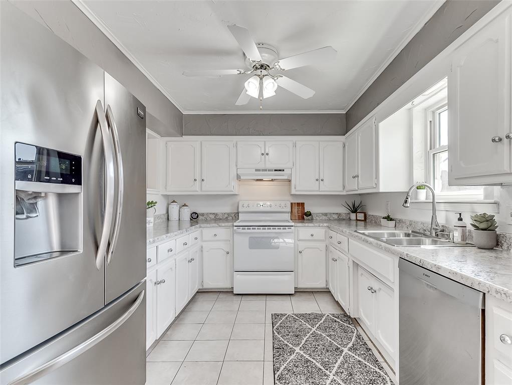 2916 Rosewood Lane Unit: 2916