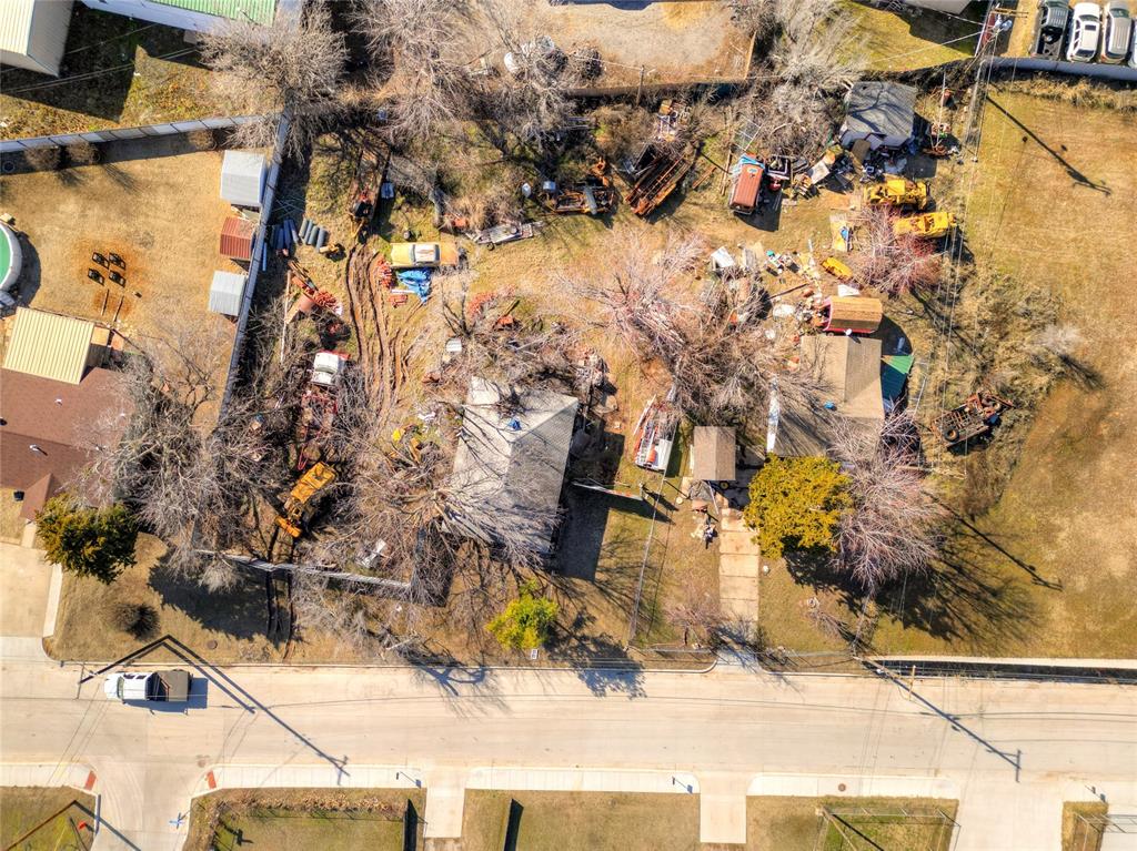 2833 Hillcrest Avenue