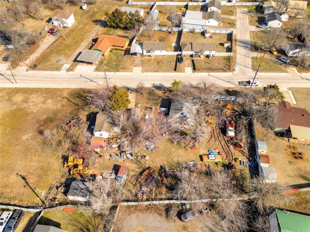 2833 Hillcrest Avenue