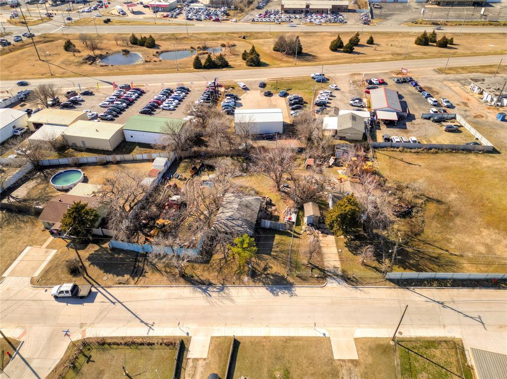 2833 Hillcrest Avenue