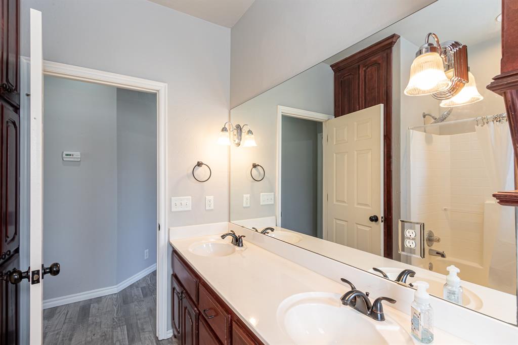2907 Blue Stem Court