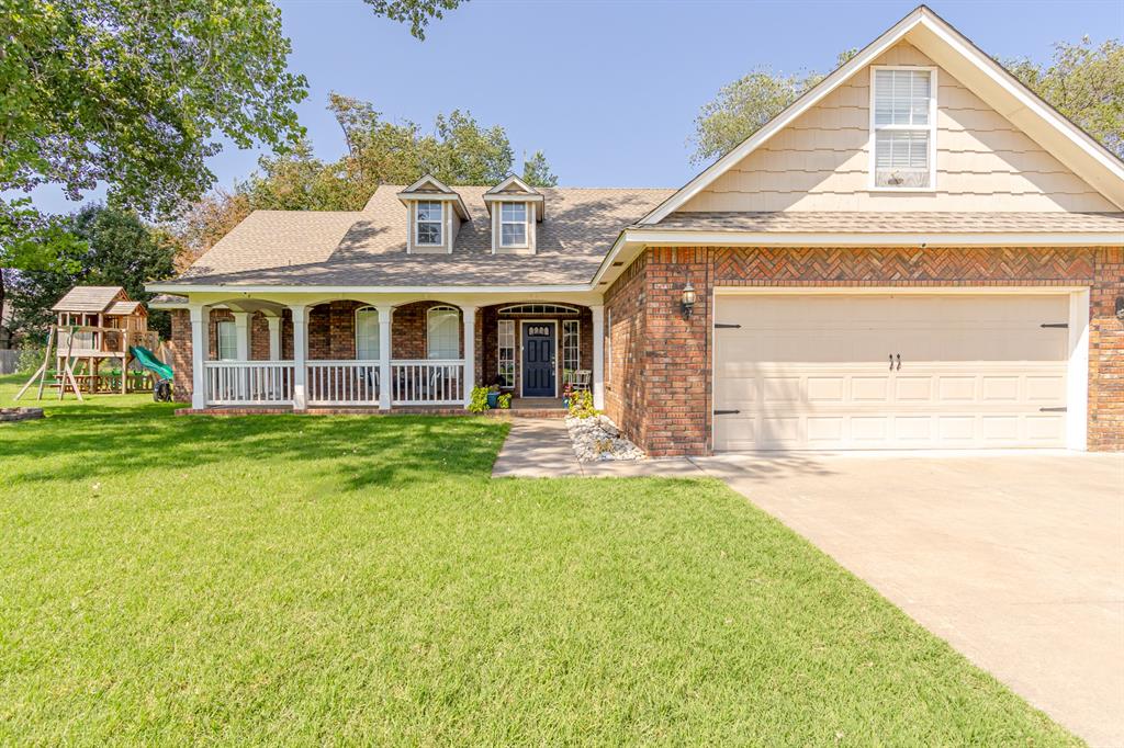 2907 Blue Stem Court