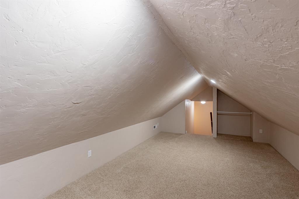 2907 Blue Stem Court