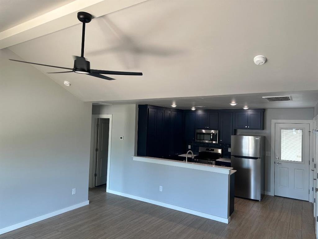 1320 E Margaret Street