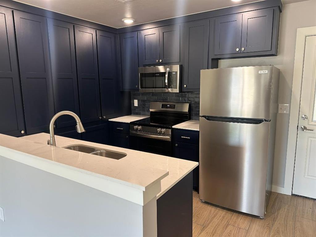 1320 E Margaret Street