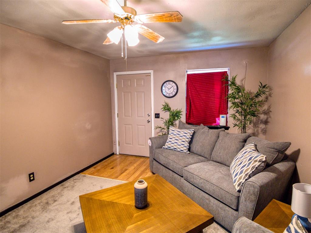 1405 W Duncan Avenue