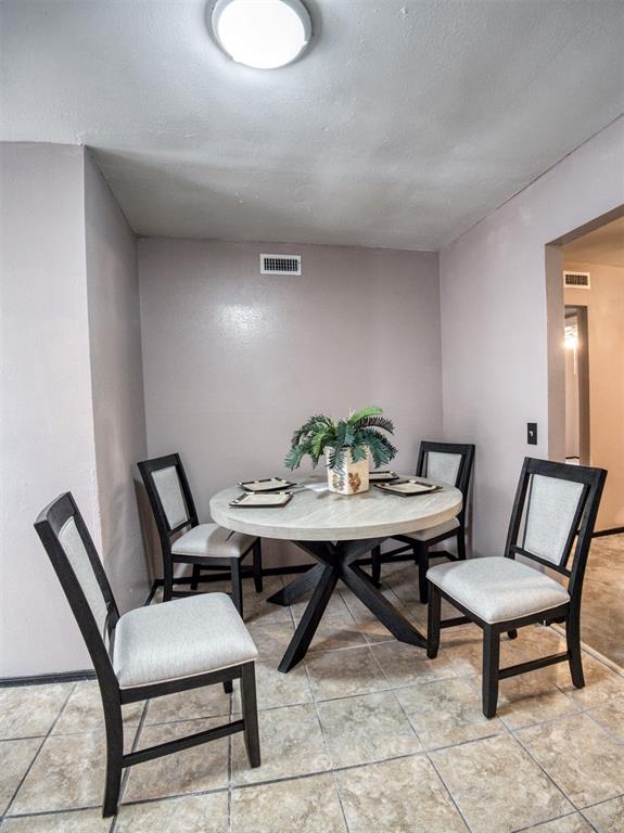 1405 W Duncan Avenue