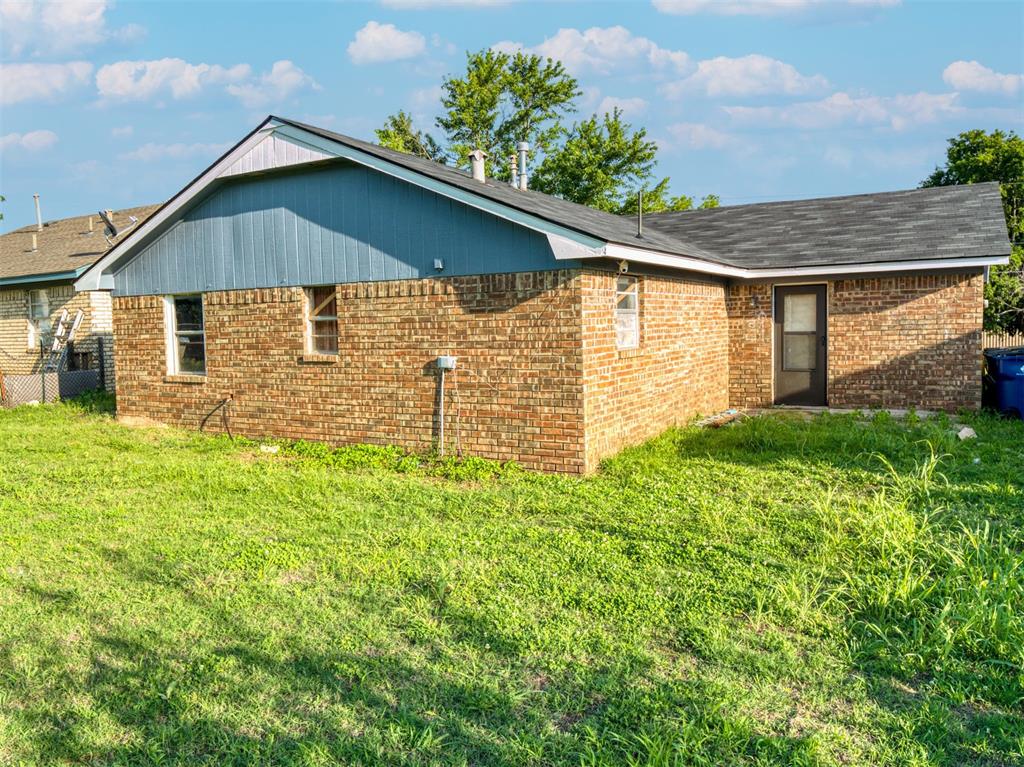 1405 W Duncan Avenue