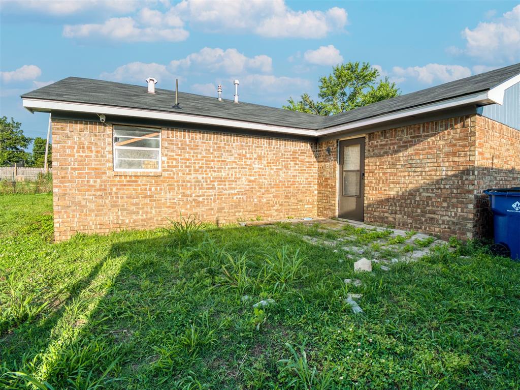 1405 W Duncan Avenue