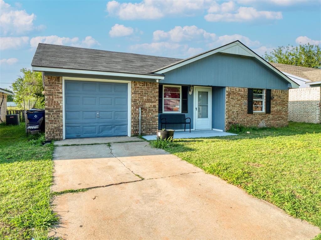 1405 W Duncan Avenue