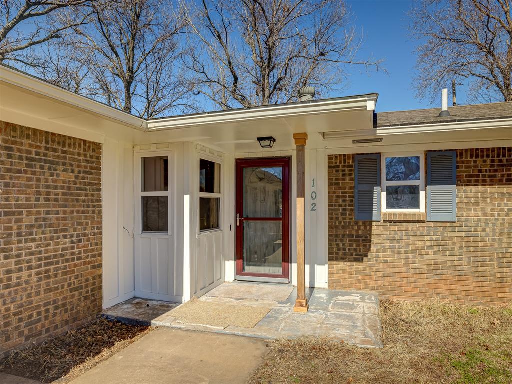 102 S Magers Avenue