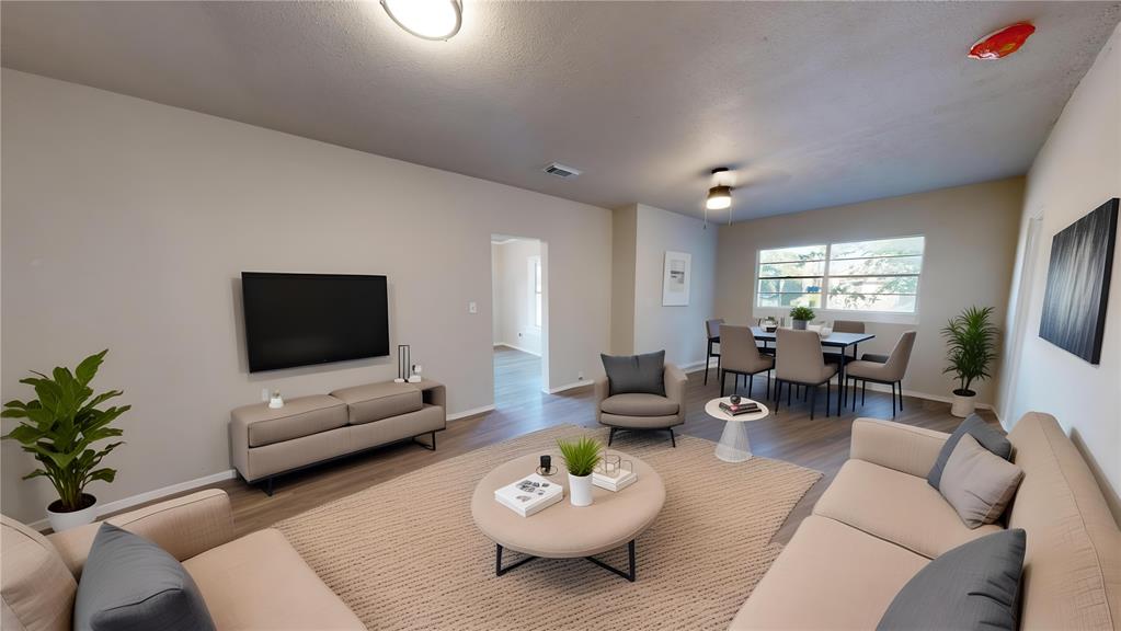 403 SE Carter Street