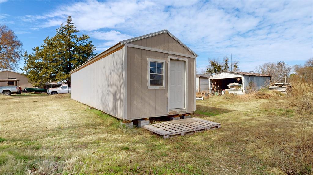 10927 Haleys Resort Drive