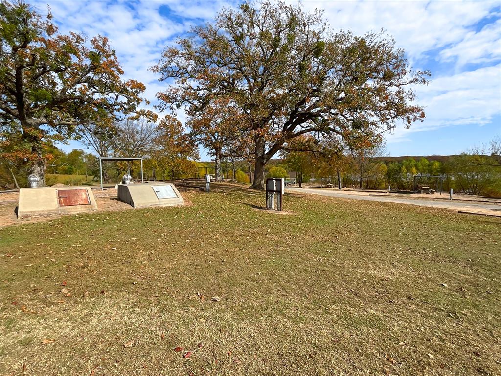 10927 Haleys Resort Drive