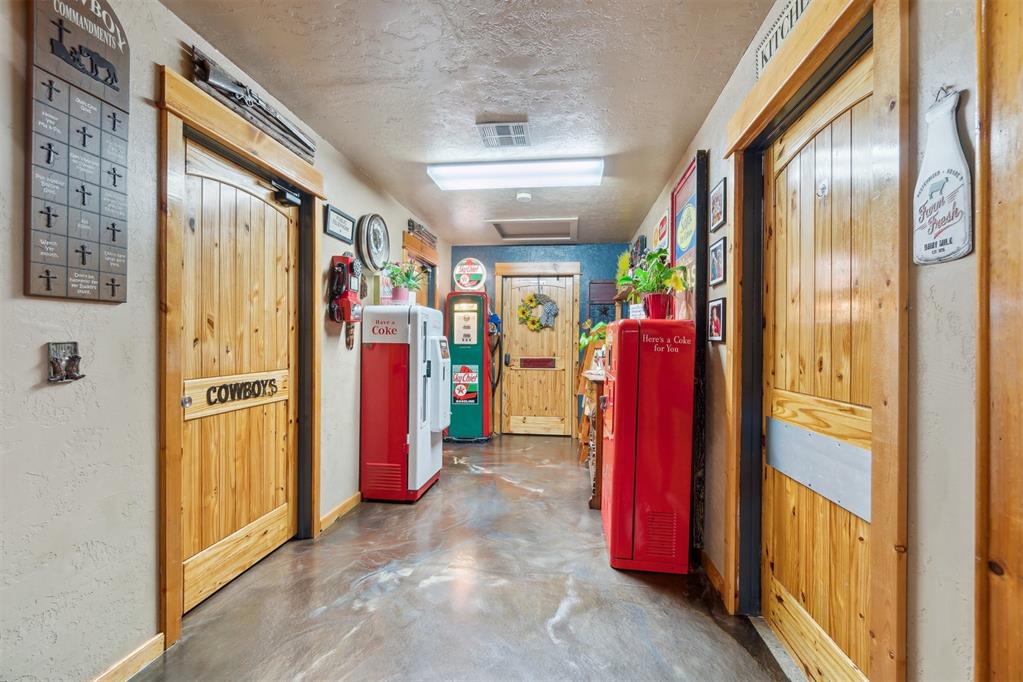 2406 Weedn Boulevard