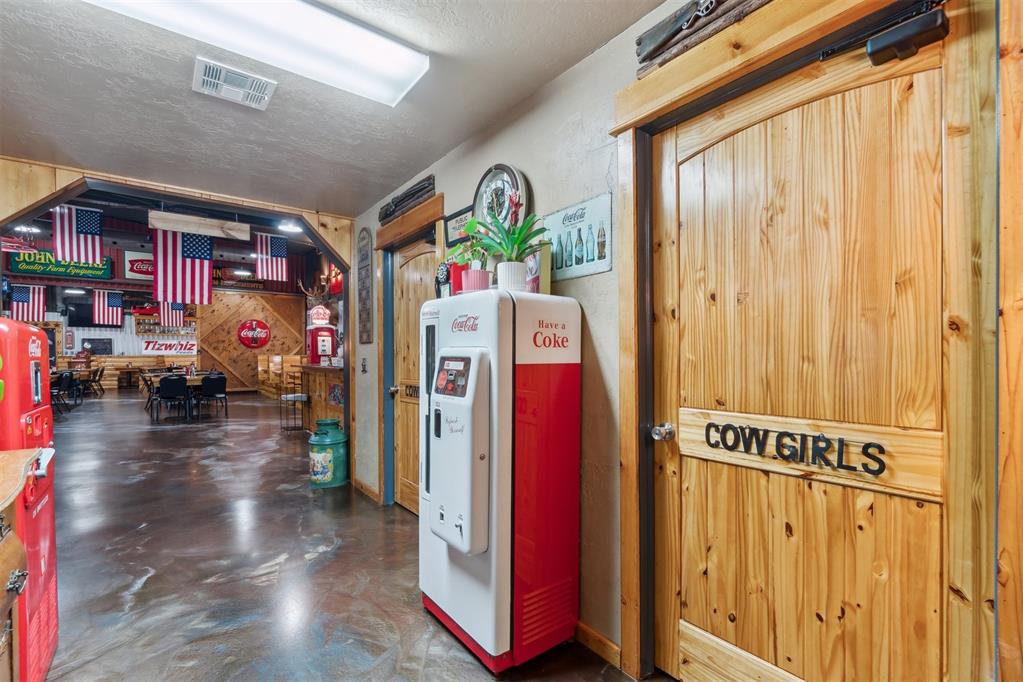 2406 Weedn Boulevard