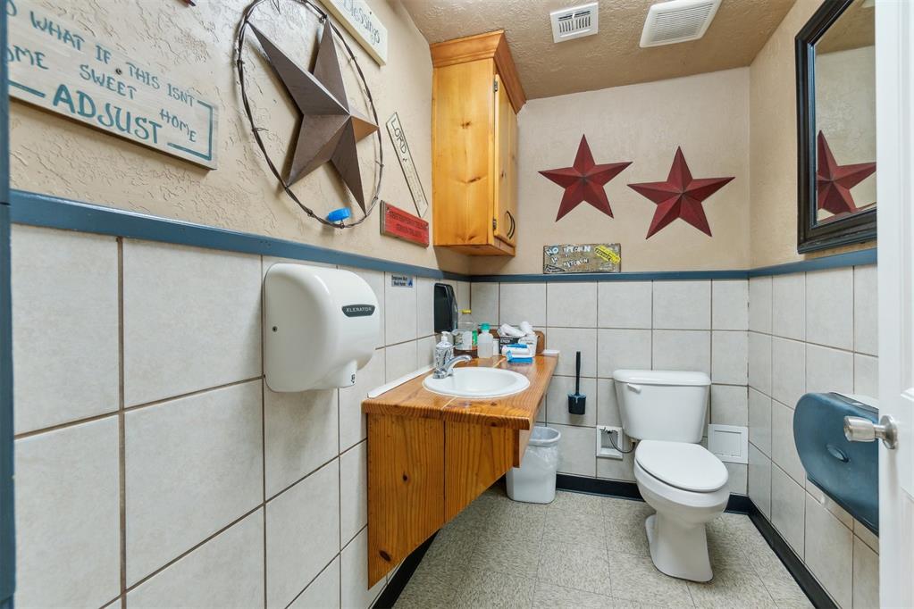 2406 Weedn Boulevard