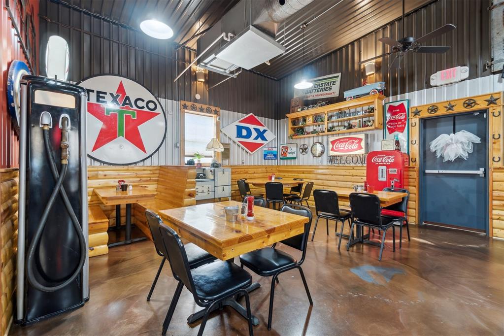 2406 Weedn Boulevard