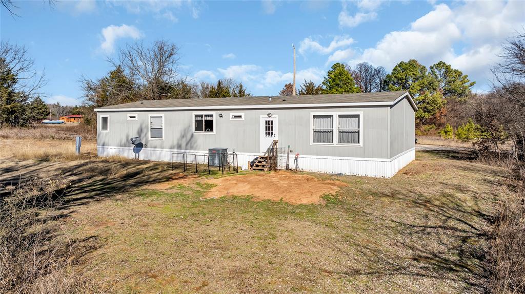 31 Greenbriar Avenue