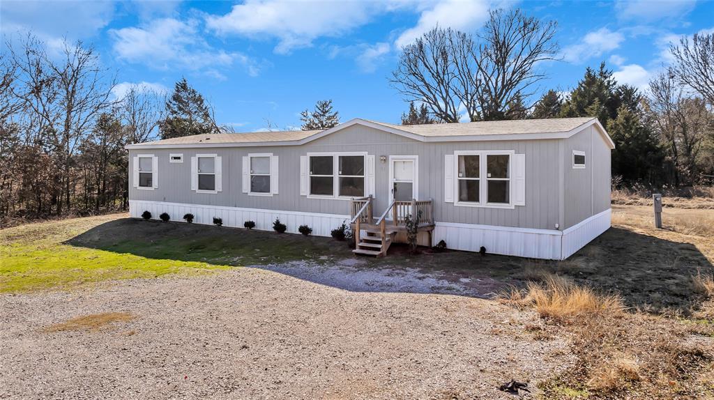 31 Greenbriar Avenue