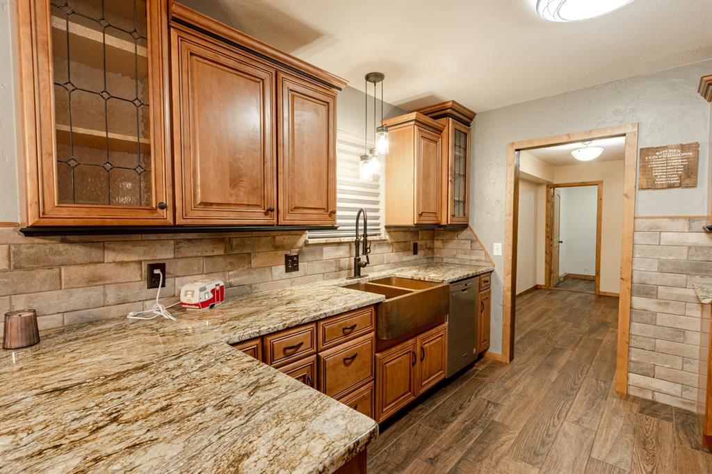 17667 Blanton View Avenue