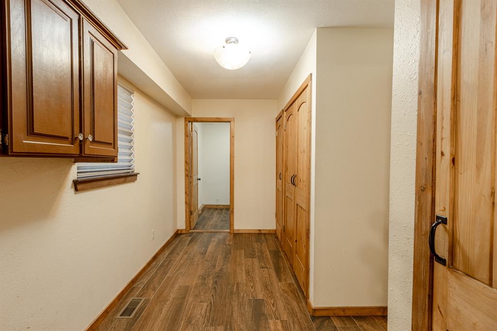 17667 Blanton View Avenue