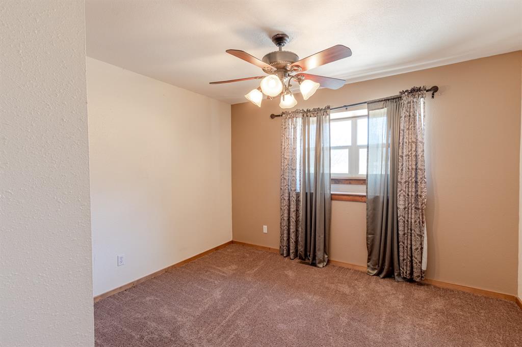 17667 Blanton View Avenue